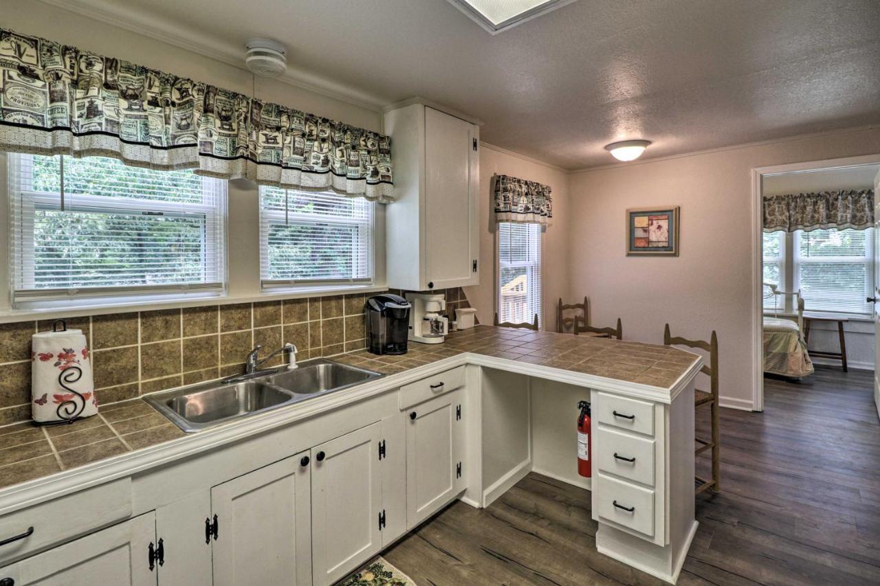Villa Hot Springs Getaway Half Mi To Oaklawn Casino! Extérieur photo